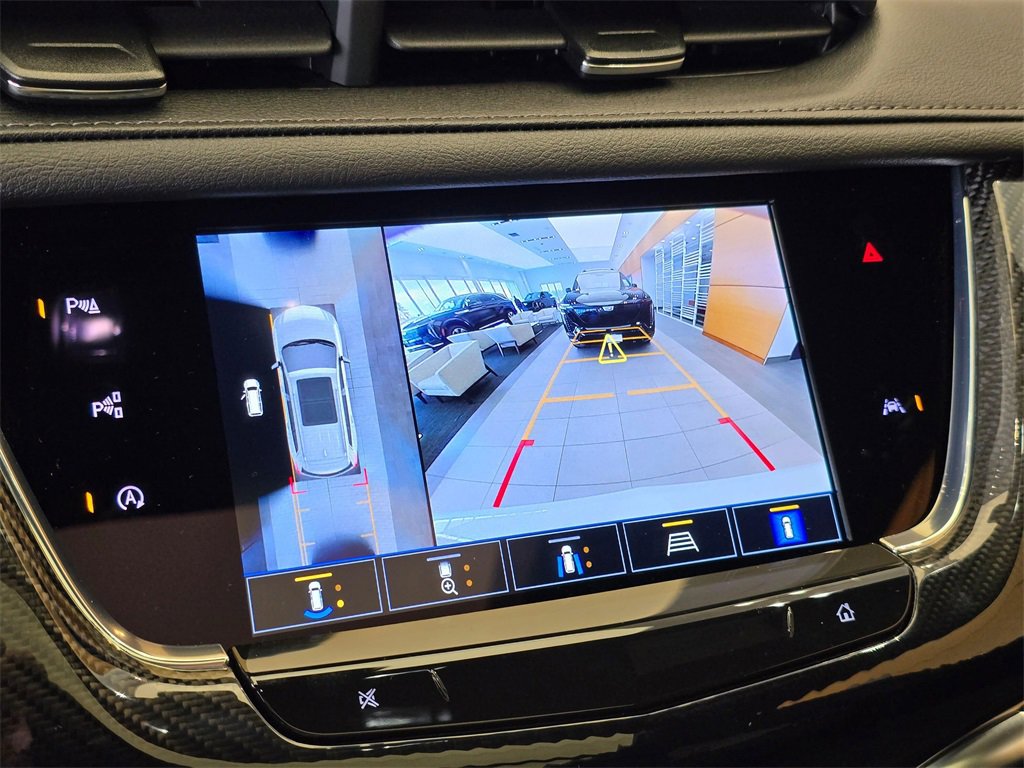 New 2025 Cadillac XT6 Sport w/ Technology Package image 33