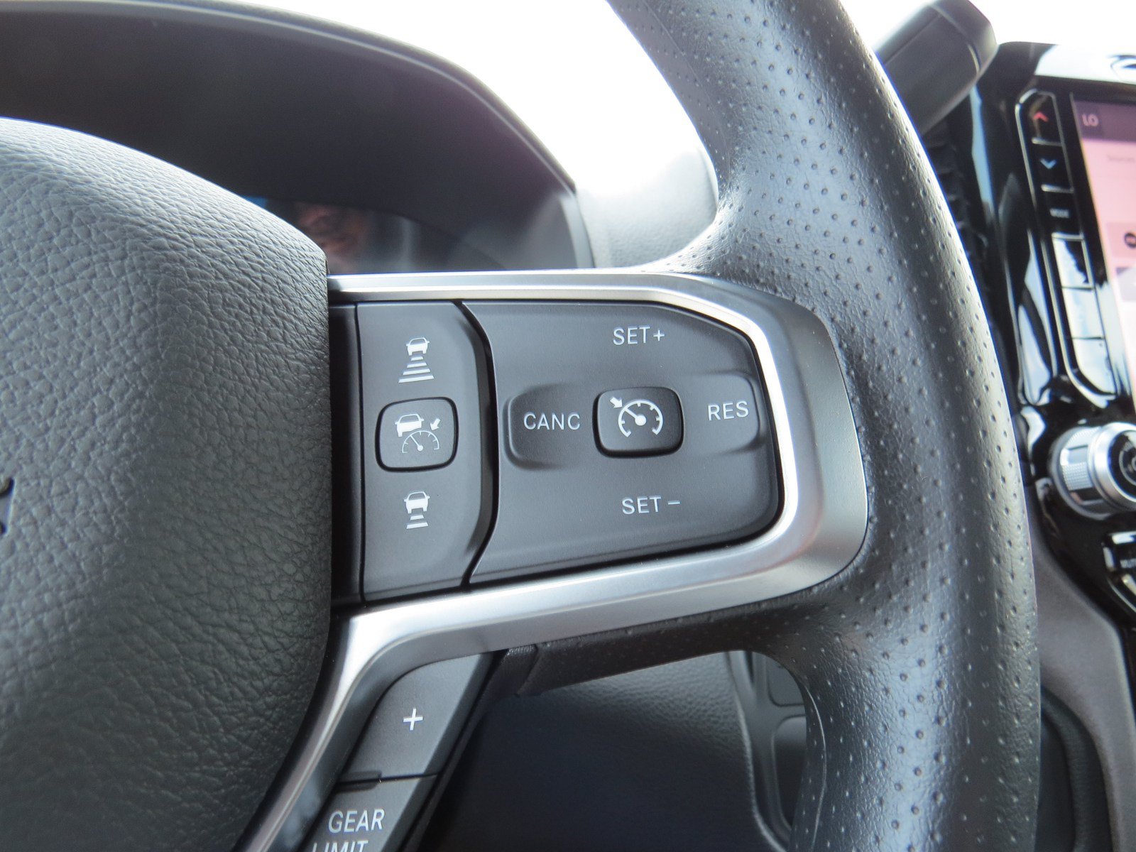 New 2026 RAM 3500 Tradesman AWD/4WD image 18