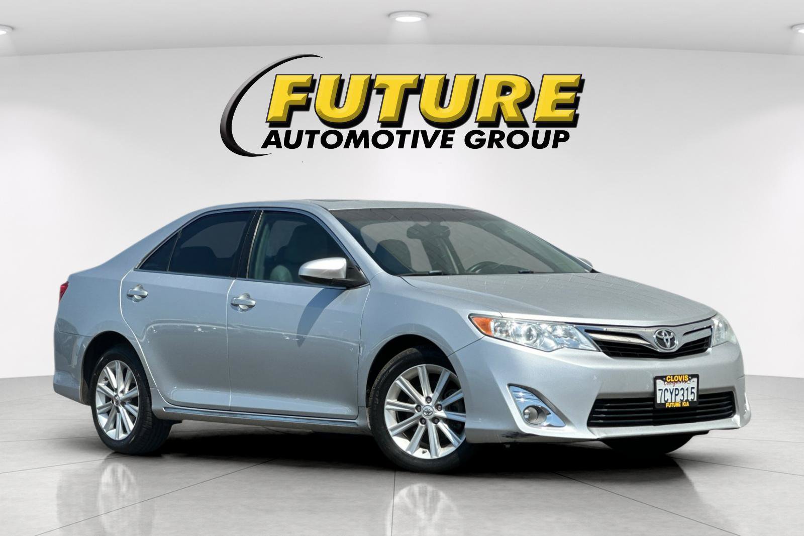 Used 2014 Toyota Camry XLE w/ Leather Package