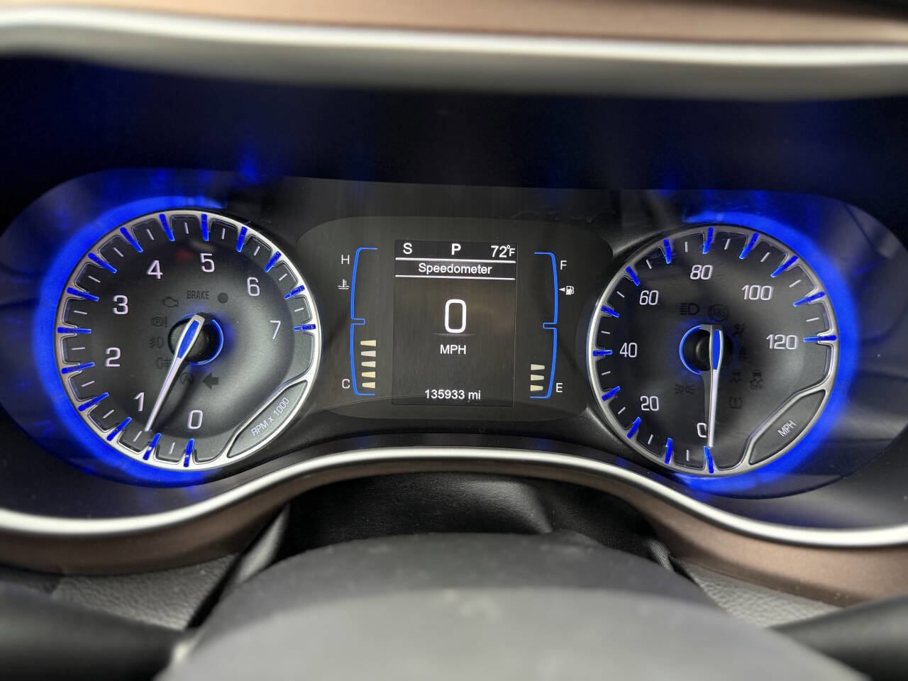 Used 2017 Chrysler Pacifica Touring-L image 32