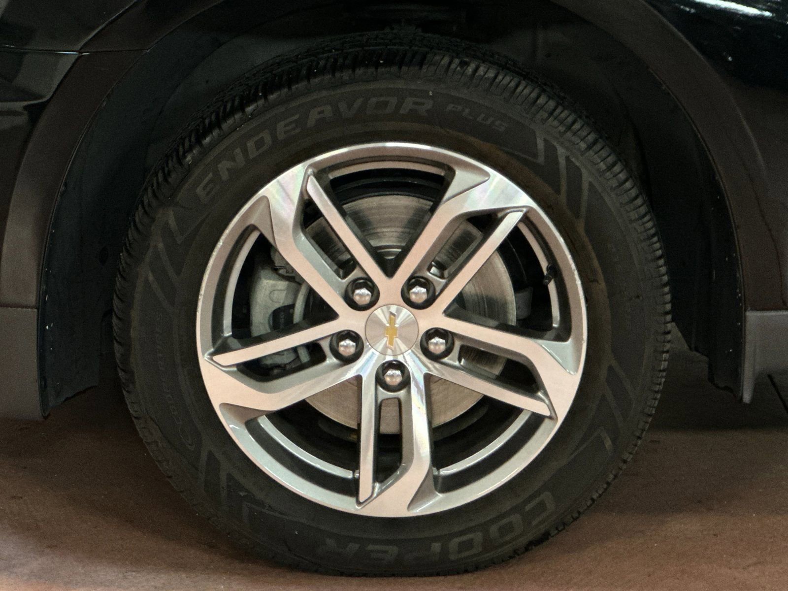 Used 2017 Chevrolet Equinox Premier w/ Enhanced Convenience Package image 23