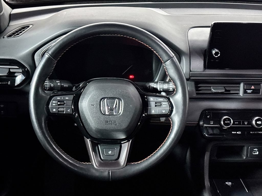 Certified 2025 Honda Pilot TrailSport image 14