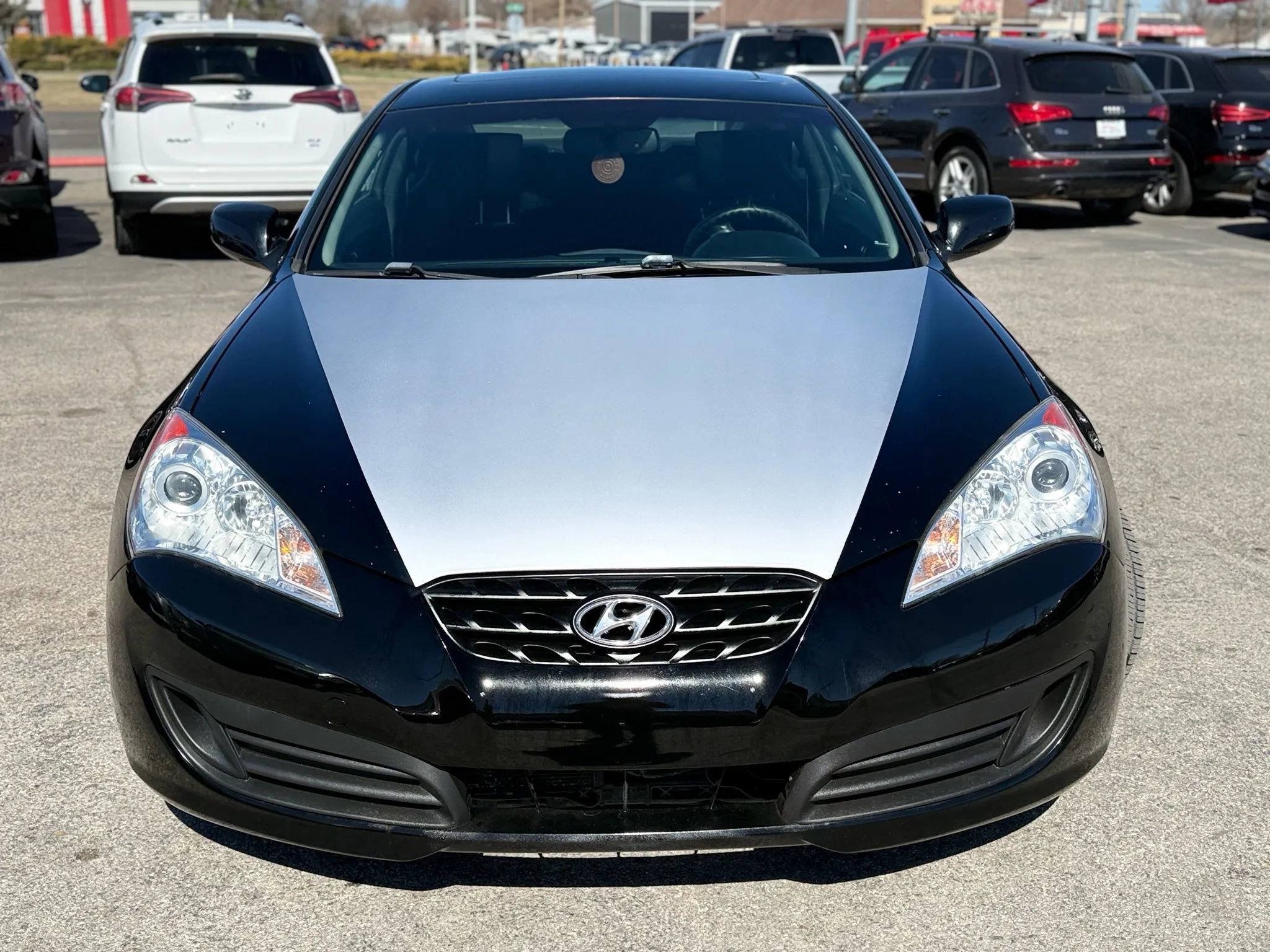 Used 2011 Hyundai Genesis 2.0T RWD image 8