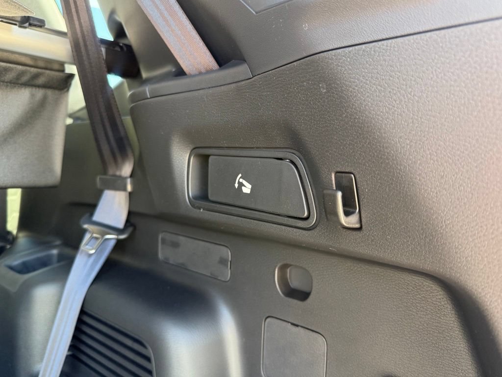 New 2026 Mitsubishi Outlander SEL FWD image 11