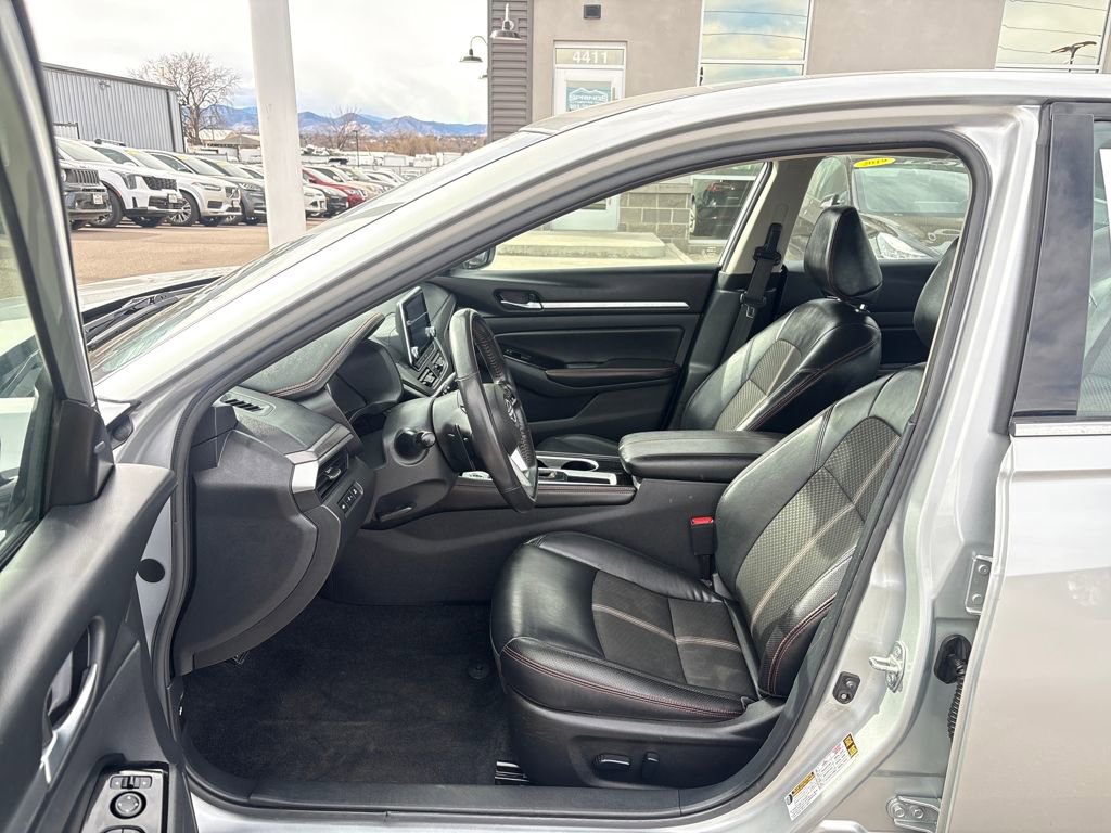 Used 2024 Nissan Altima 2.5 SR image 24