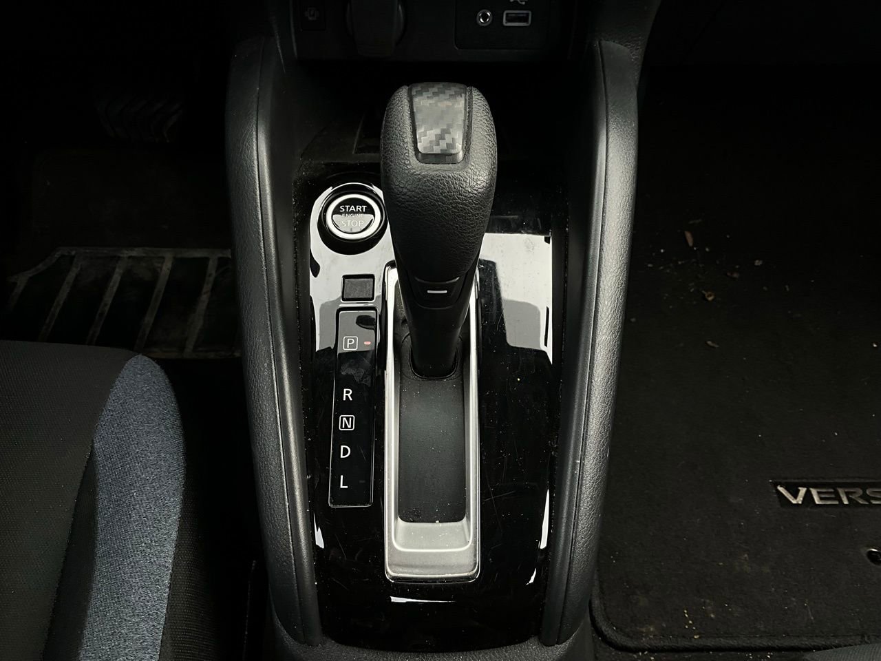 Used 2025 Nissan Versa SV image 21