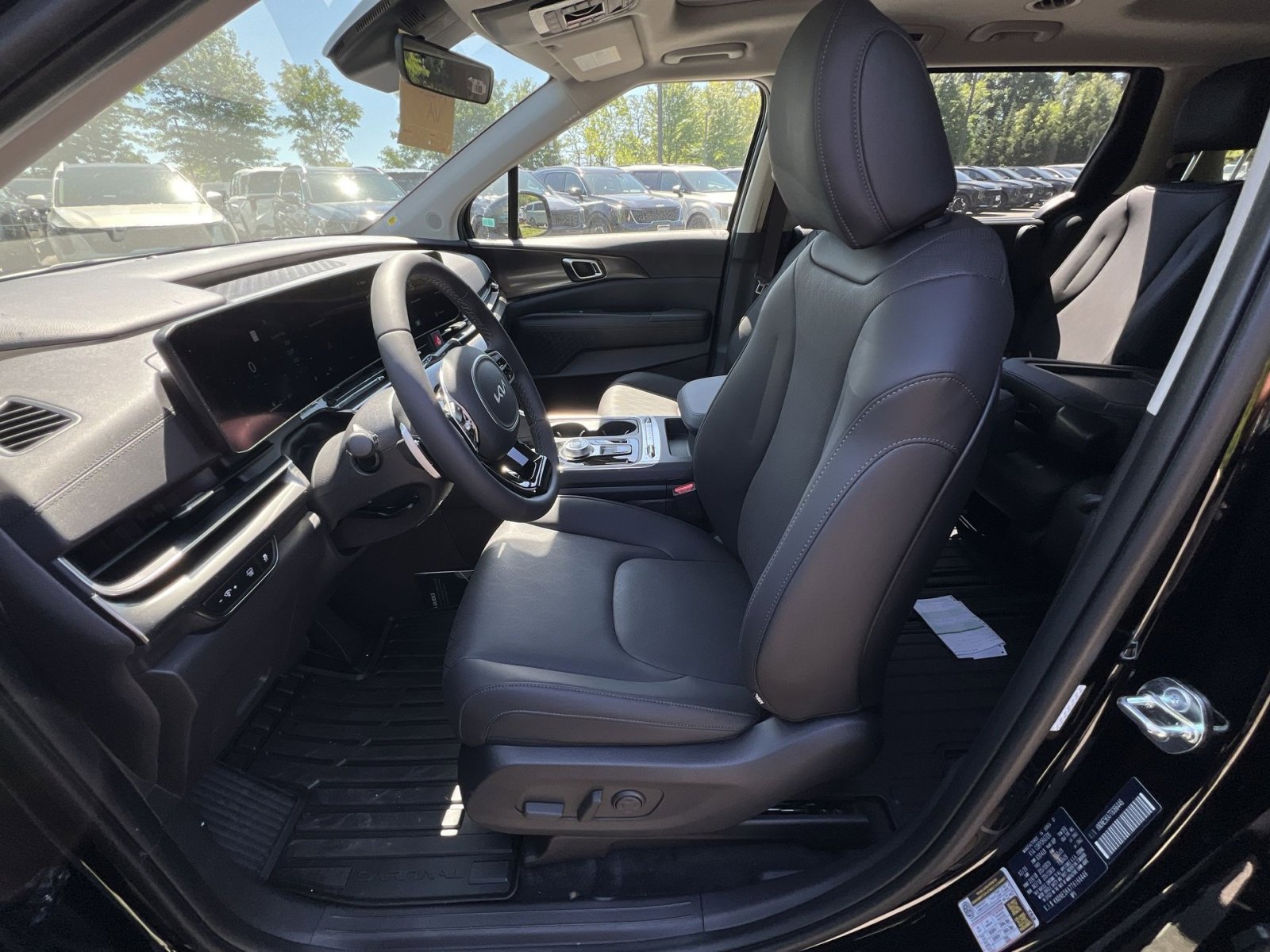 New 2026 Kia Carnival SX FWD image 35