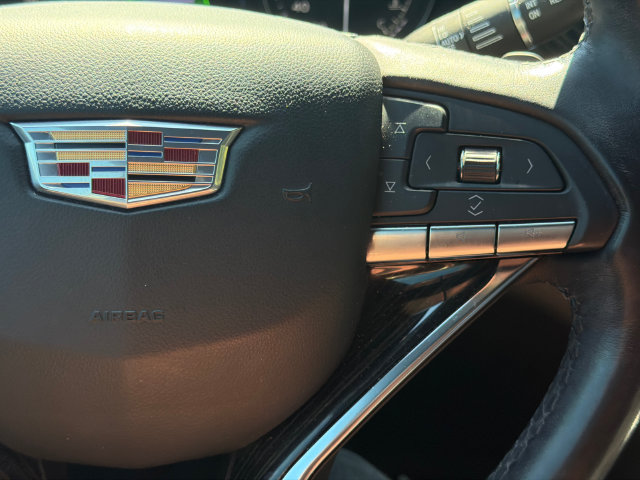 Used 2021 Cadillac XT6 Premium Luxury FWD image 33
