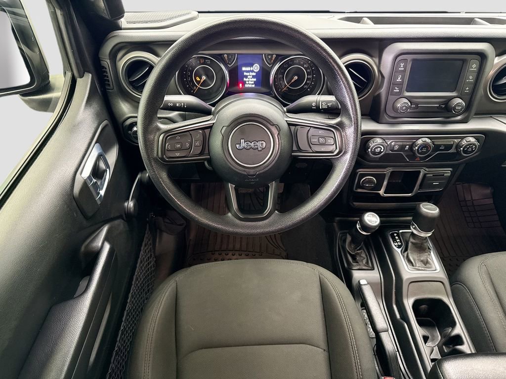 Used 2021 Jeep Gladiator Sport image 10