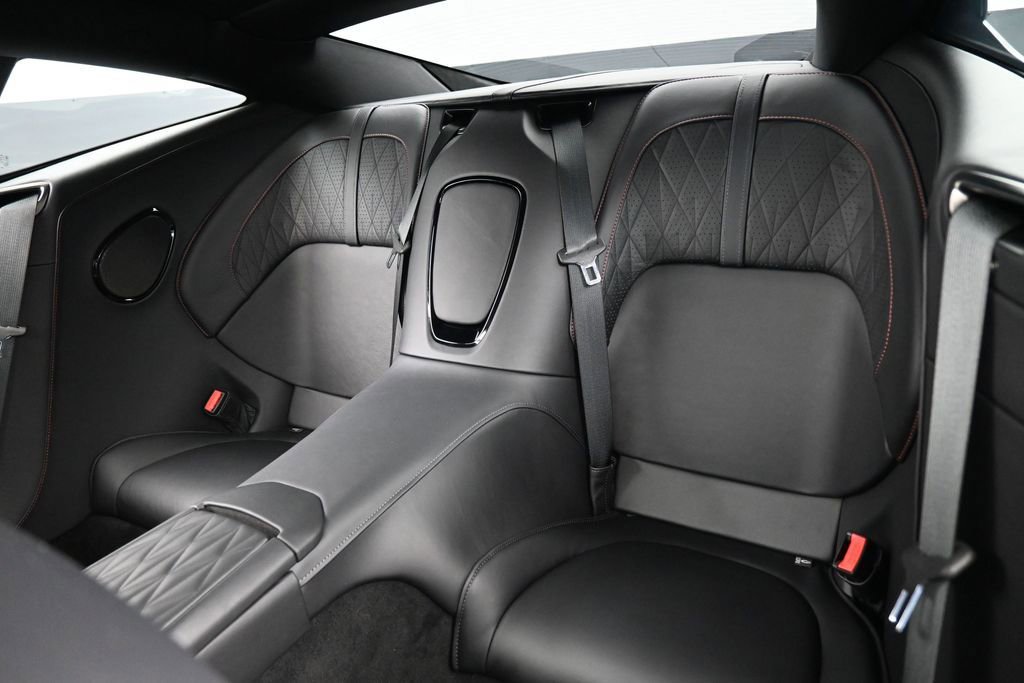 Used 2025 Aston Martin DB12 Coupe RWD image 23