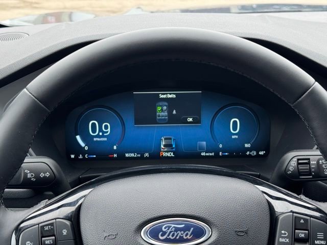 Certified 2025 Ford Escape Platinum AWD/4WD image 27