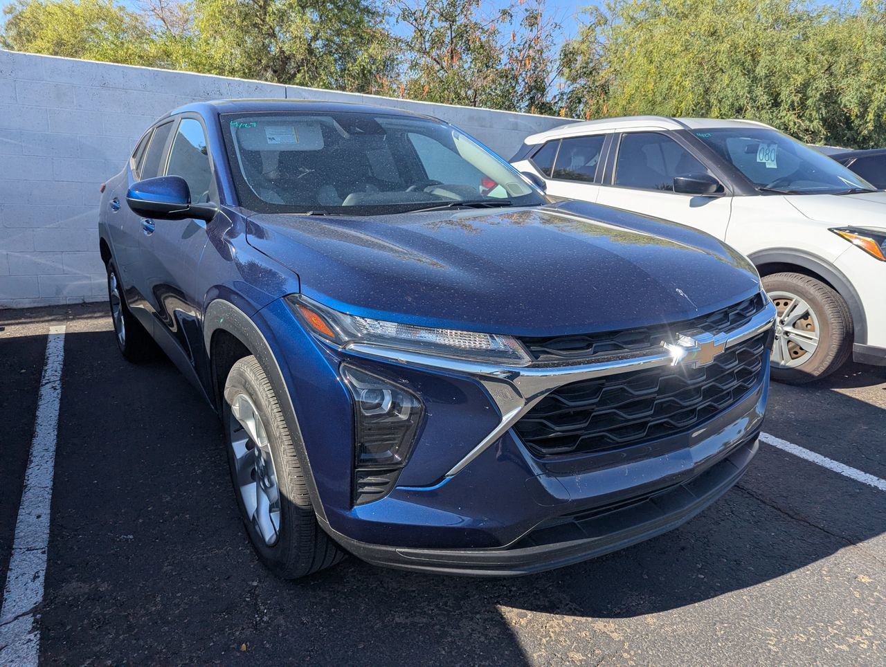 Used 2024 Chevrolet Trax LS w/ LS Convenience Package FWD image 4