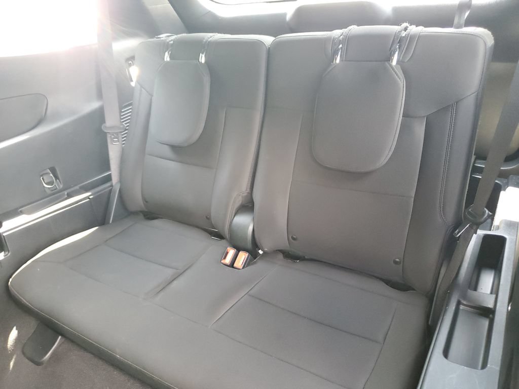 Used 2020 Ford Explorer XLT AWD/4WD image 13