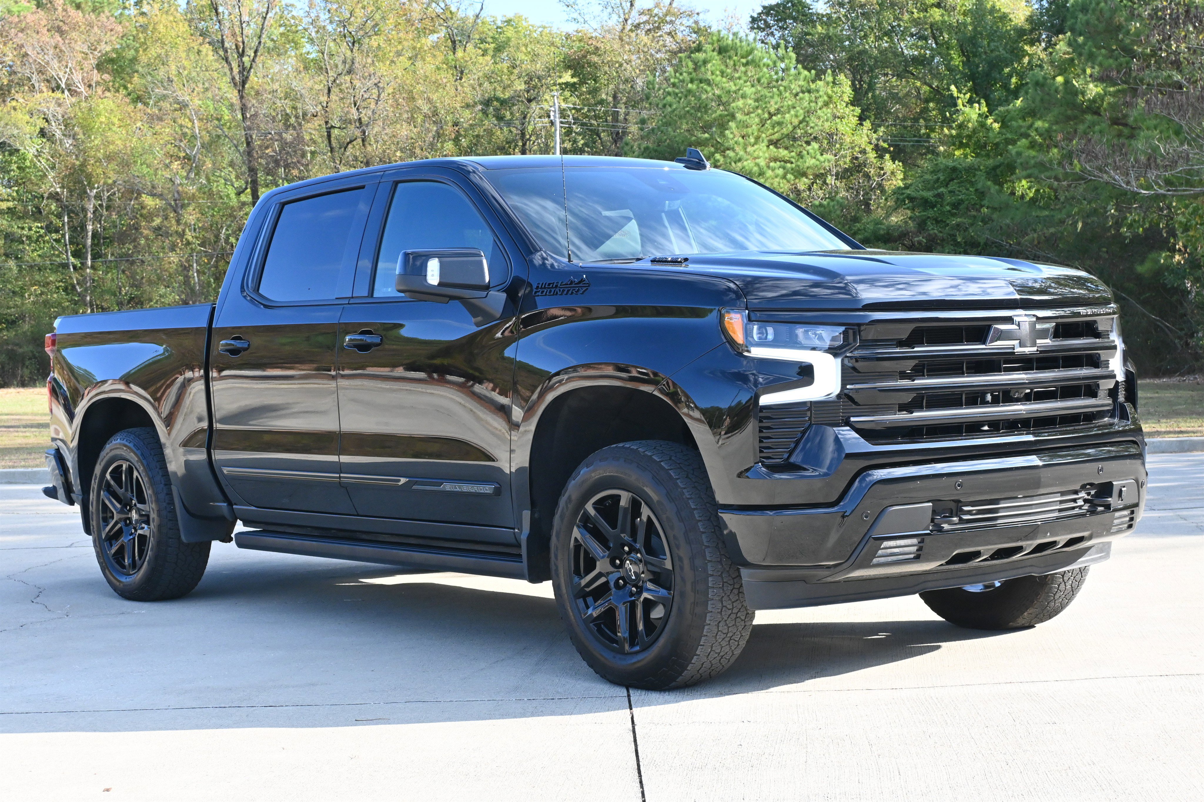 Used 2024 Chevrolet Silverado 1500 High Country w/ Midnight Edition image 11