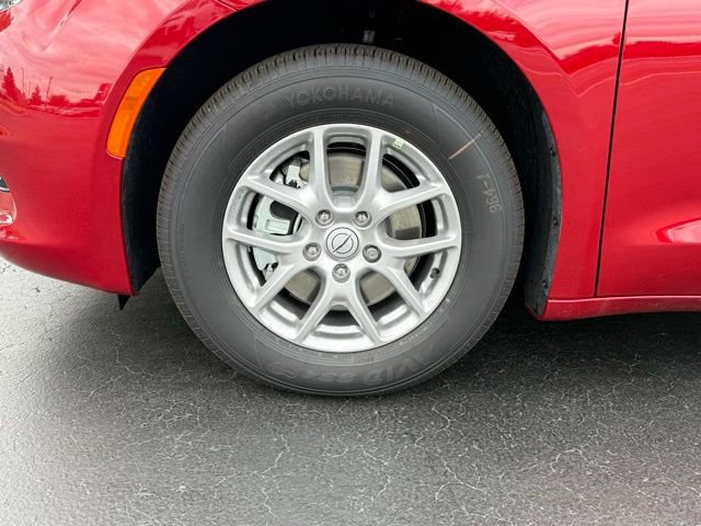 New 2026 Chrysler Voyager LX image 12