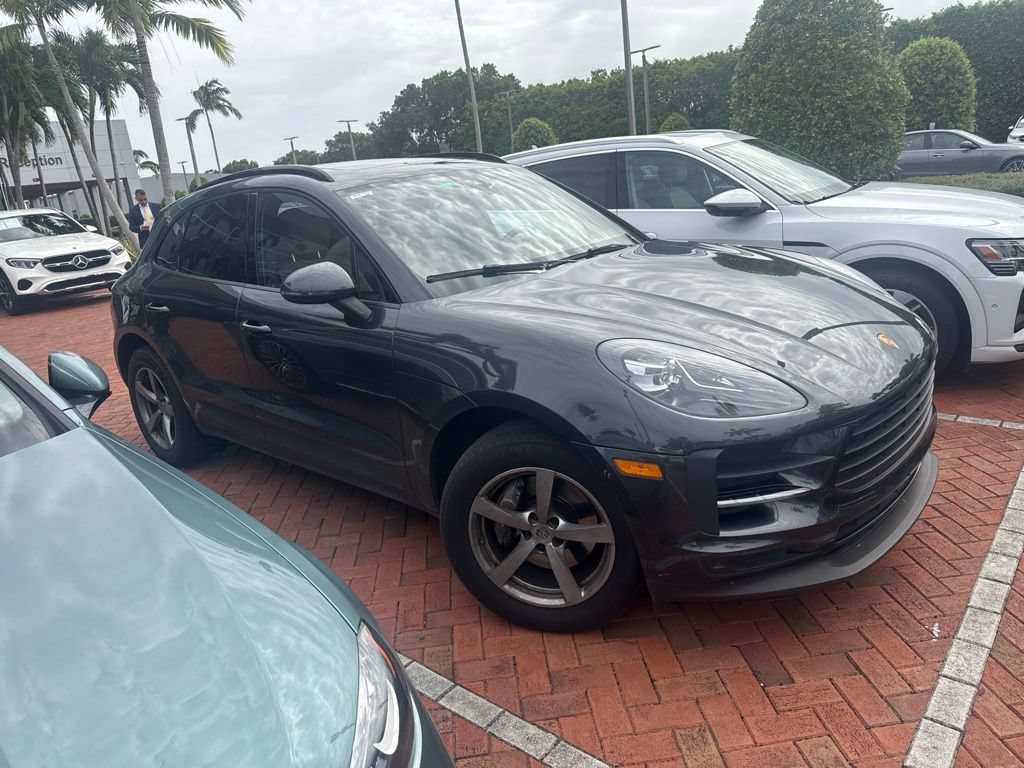 Used 2020 Porsche Macan AWD/4WD image 1