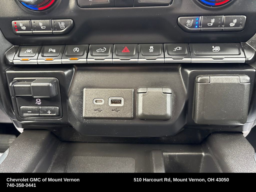 Used 2019 Chevrolet Silverado 1500 High Country w/ Technology Package image 28