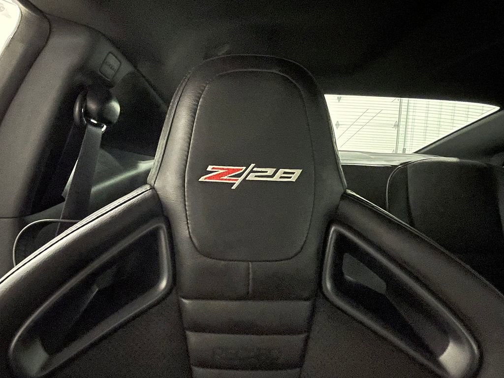 Used 2015 Chevrolet Camaro Z/28 RWD image 46
