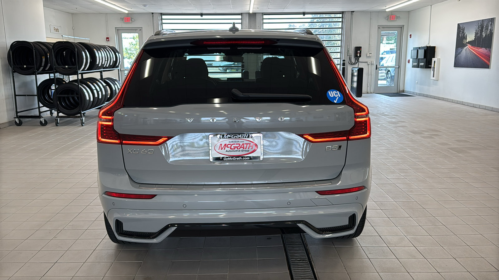 Used 2026 Volvo XC60 B5 Ultra AWD/4WD image 6
