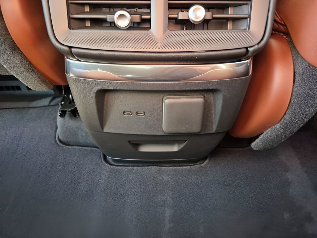 New 2026 Cadillac Vistiq Platinum w/ LPO, Floor Liner Package image 22