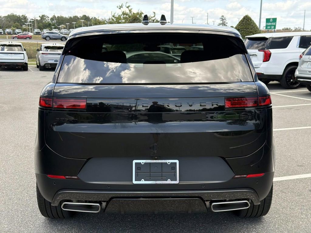 New 2026 Land Rover Range Rover Sport SE AWD/4WD image 4