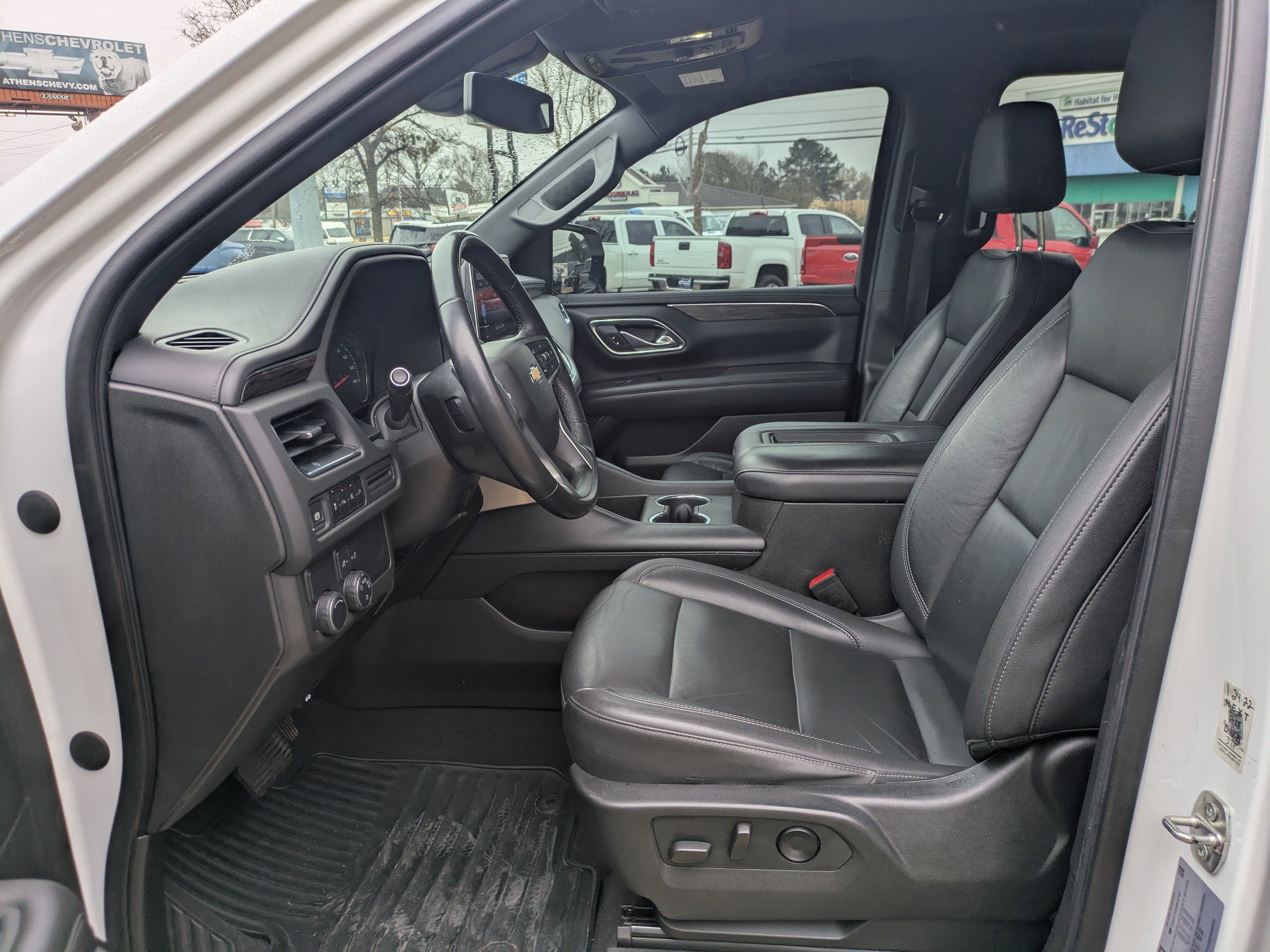 Used 2021 Chevrolet Suburban LT image 23