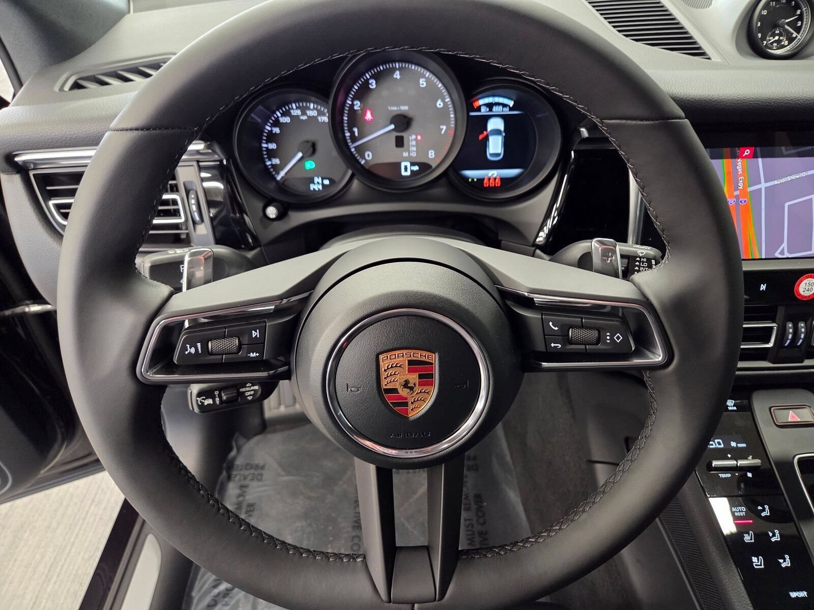 Certified 2026 Porsche Macan S AWD/4WD image 18