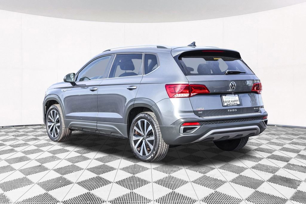 Certified 2022 Volkswagen Taos SE image 14