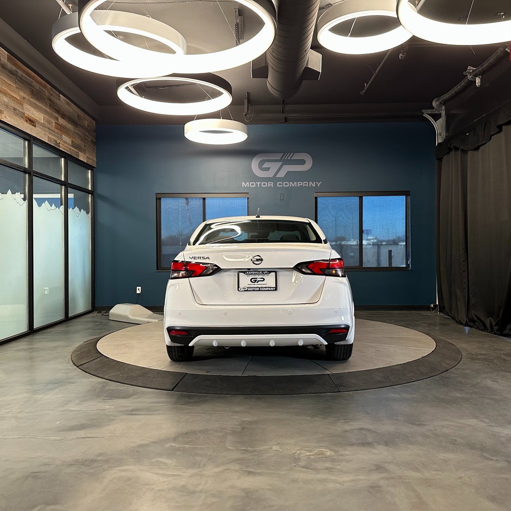 Used 2021 Nissan Versa S image 4