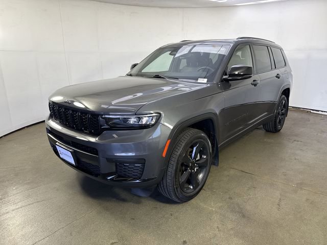 Used 2022 Jeep Grand Cherokee L Laredo AWD/4WD image 26