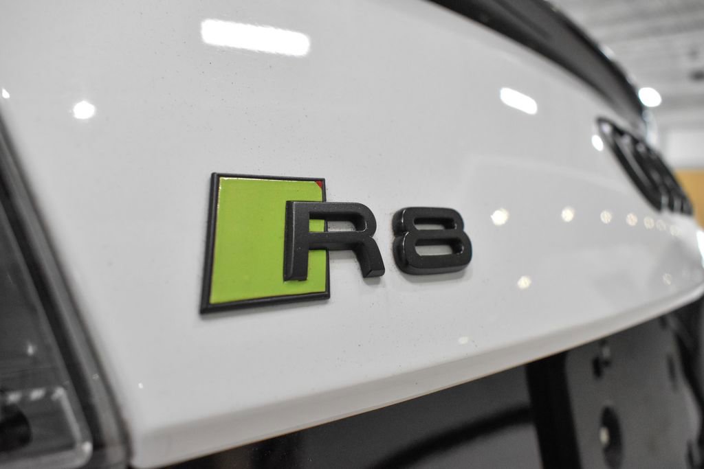 Used 2012 Audi R8 V10 AWD/4WD image 16