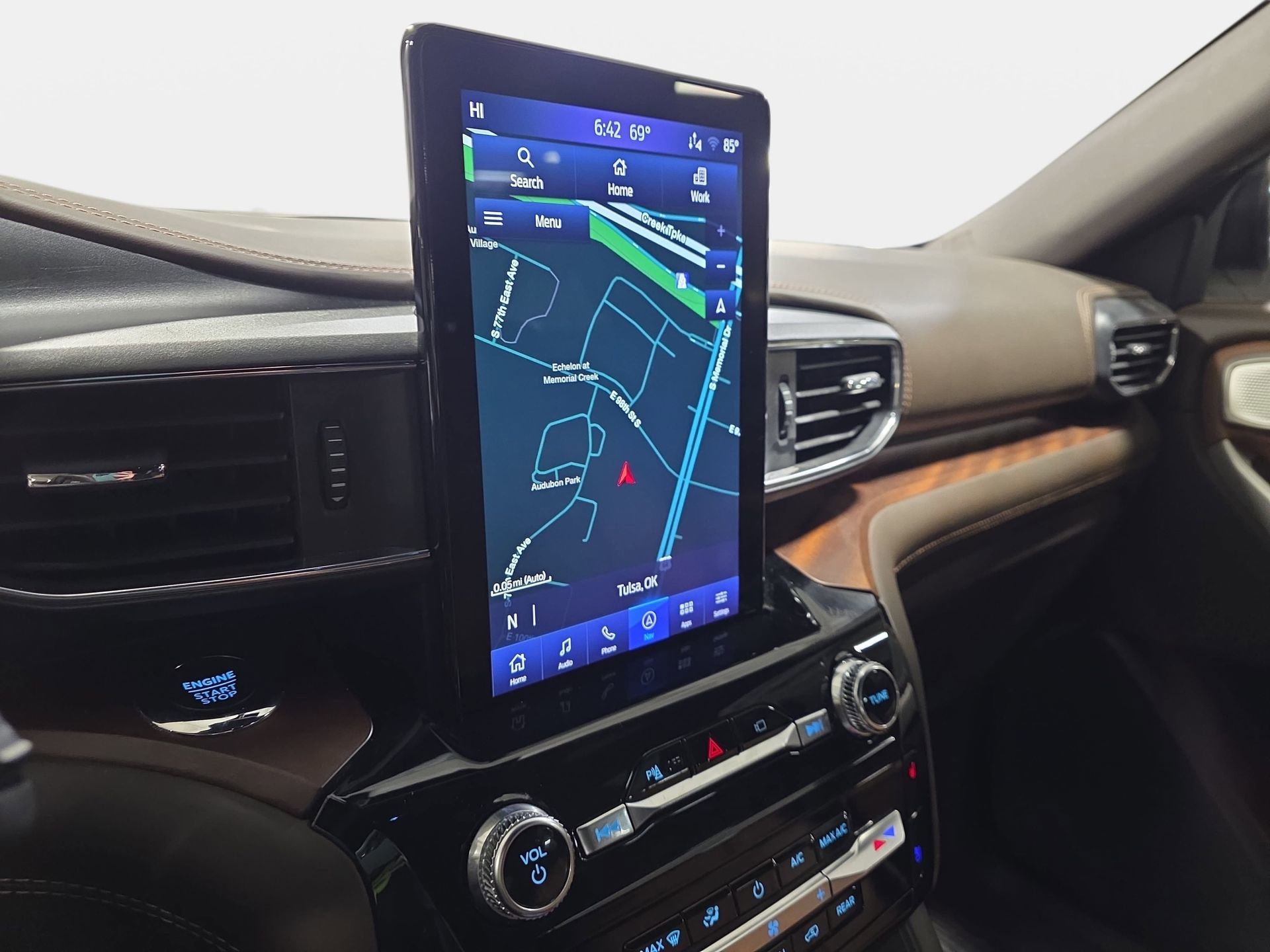 Used 2023 Ford Explorer King Ranch w/ Technology Package image 22