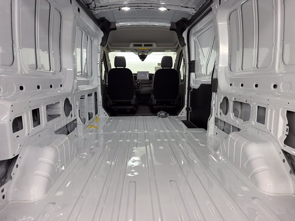 New 2026 Ford Transit 250 148 Medium Roof RWD image 29