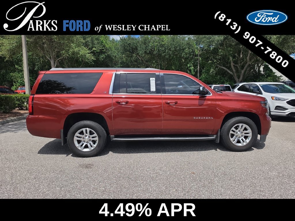 Used 2017 Chevrolet Suburban LT w/ Luxury Package RWD image 4