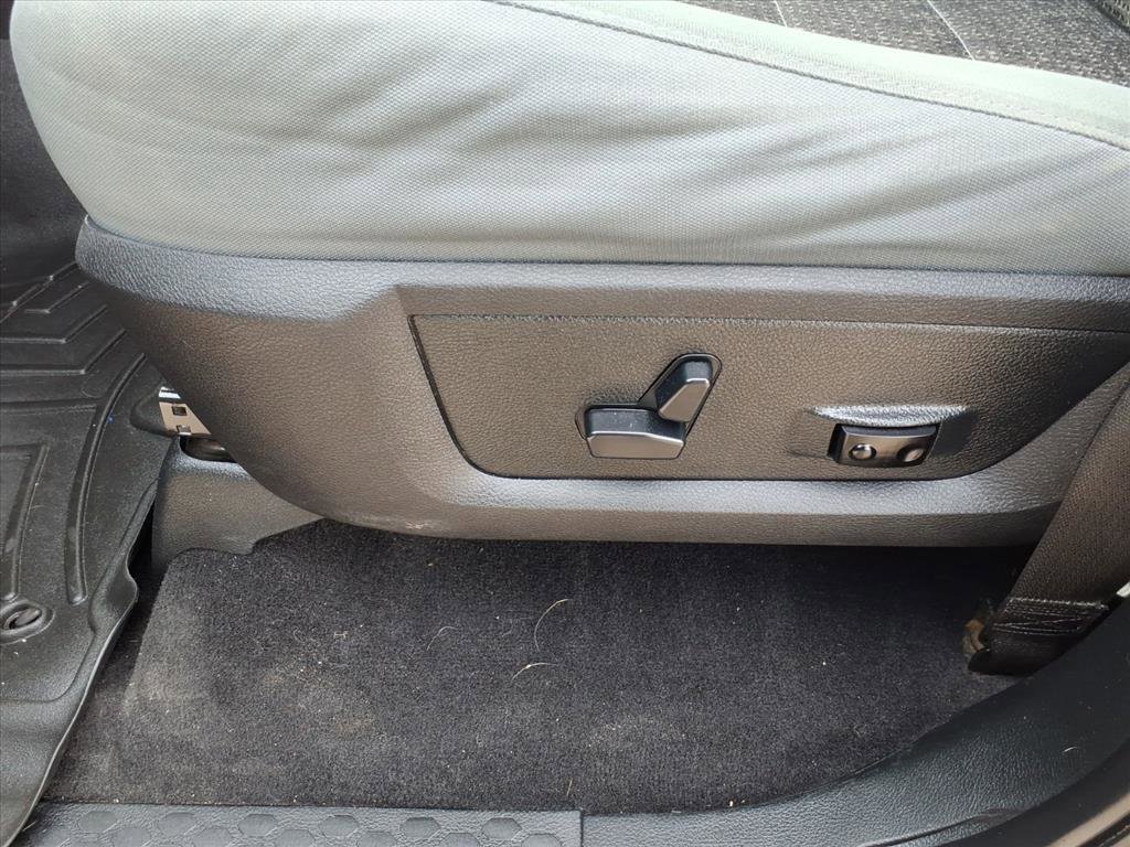 Used 2018 RAM 1500 Big Horn image 3