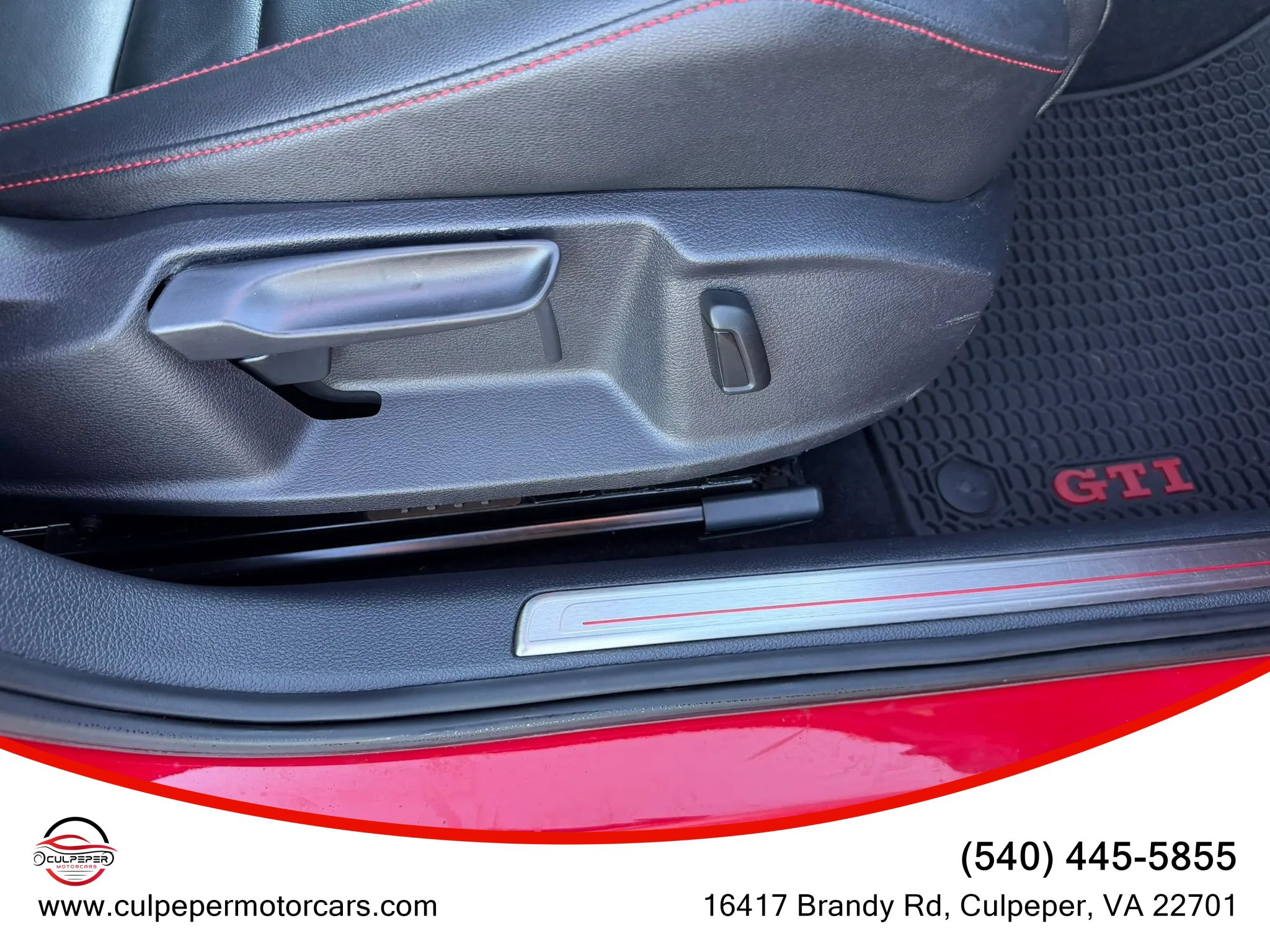 Used 2016 Volkswagen GTI SE w/ Lighting Package (SEL) FWD image 16