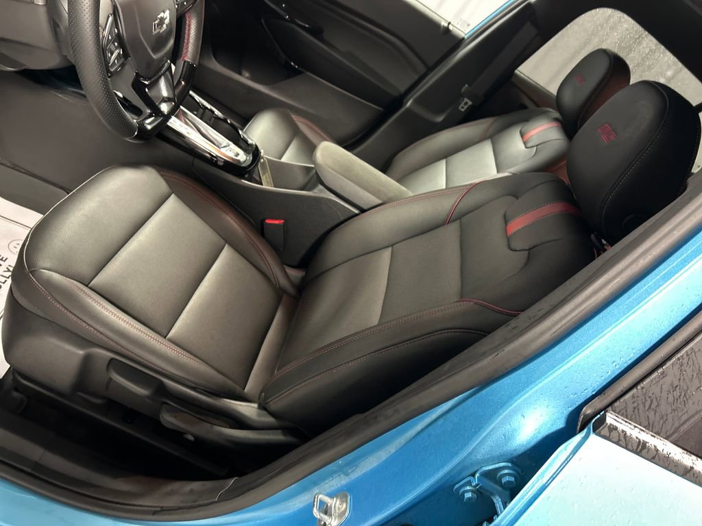 Used 2025 Chevrolet Trax RS w/ Driver Confidence Package image 12