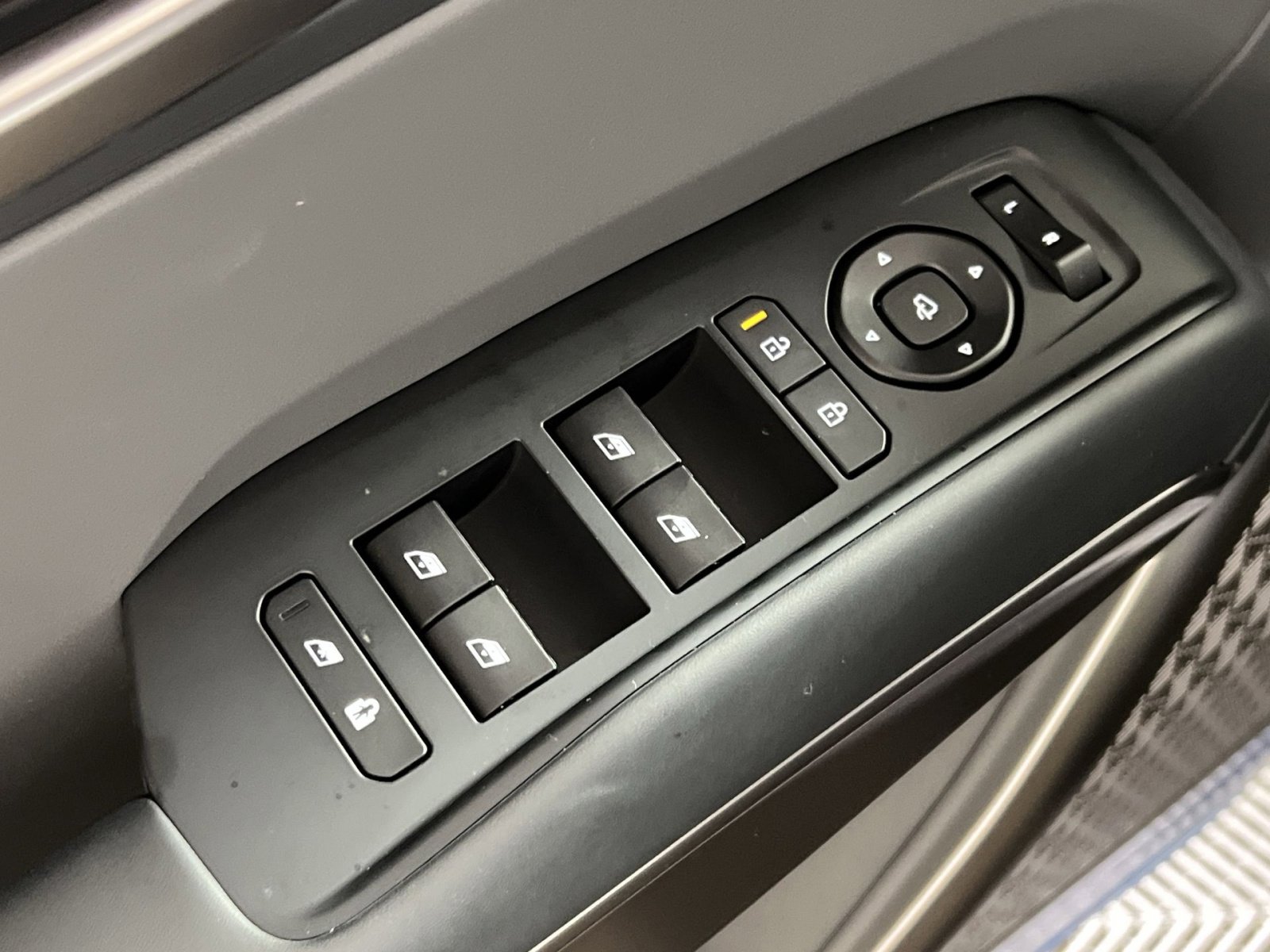 New 2026 Kia EV9 Wind image 13