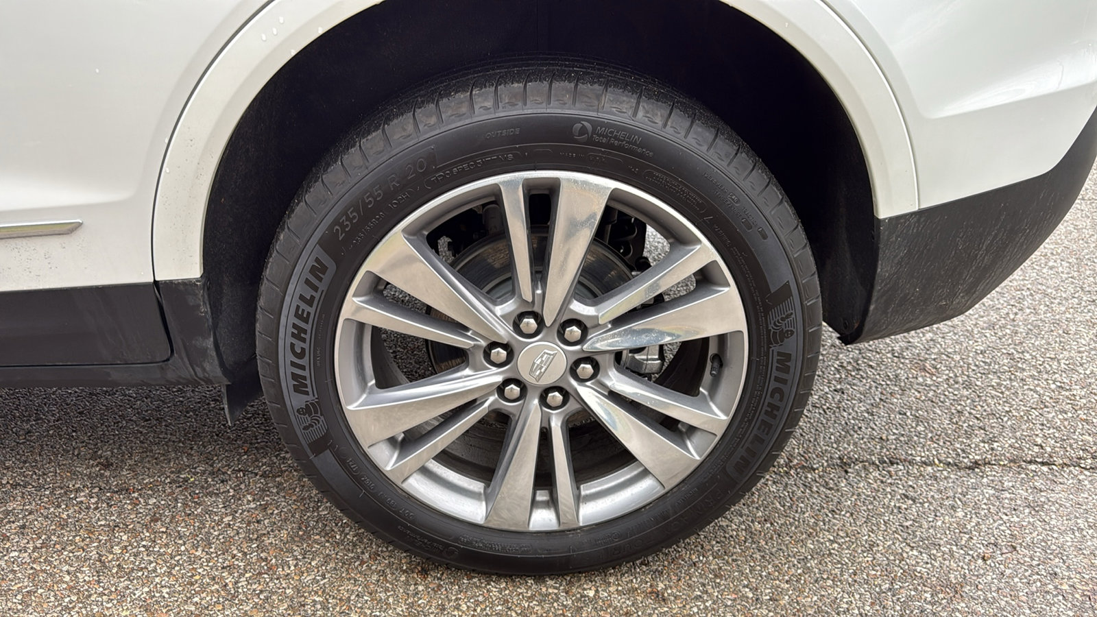 Used 2025 Cadillac XT5 Premium Luxury image 34