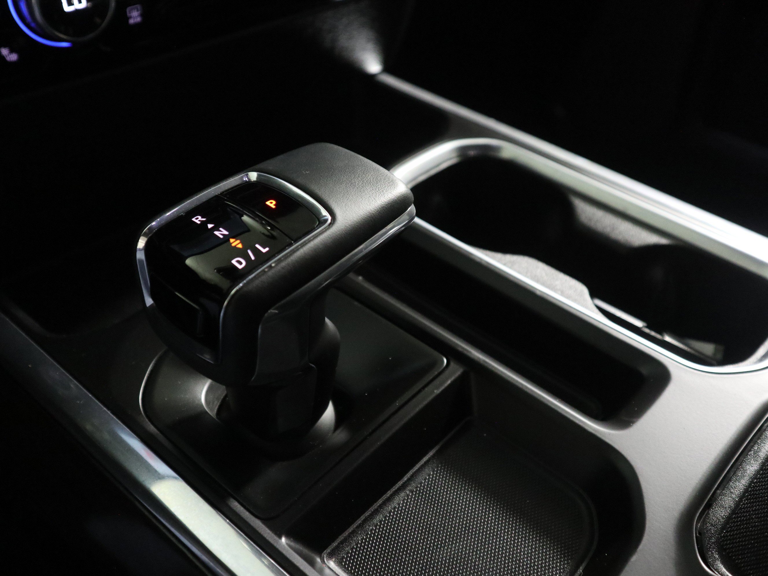 Used 2024 GMC Sierra 1500 SLT w/ SLT Premium Package image 25