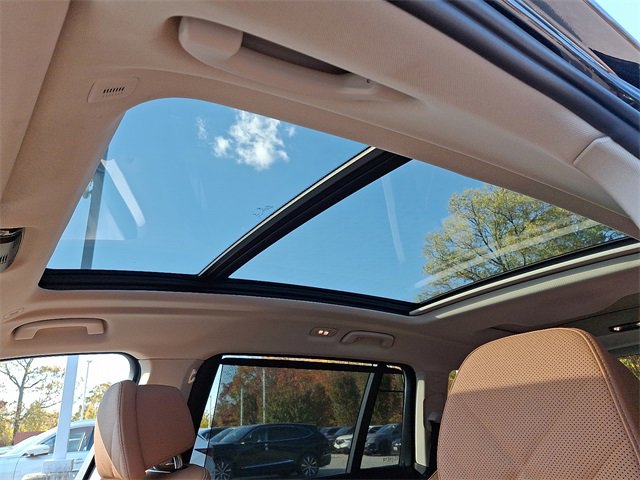 Used 2023 BMW X7 xDrive40i w/ Premium Package image 14