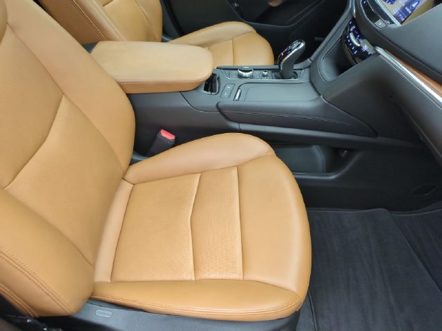 Certified 2024 Cadillac XT5 Premium Luxury w/ LPO, Floor Liner Package AWD/4WD image 27