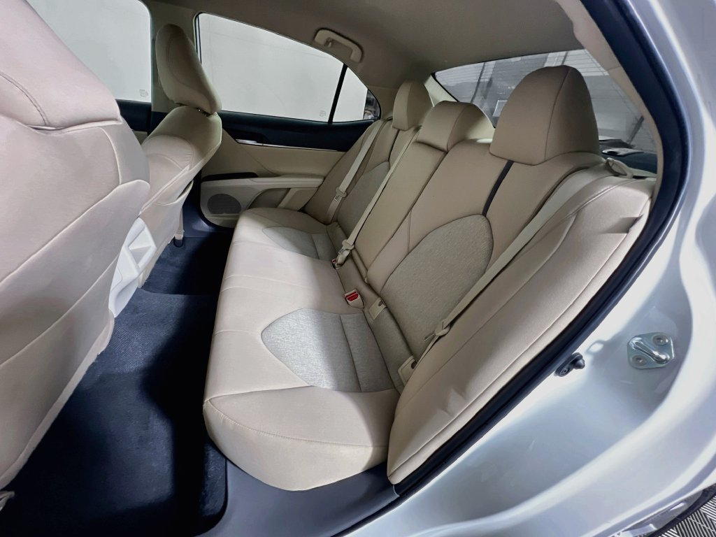 Used 2024 Toyota Camry LE FWD image 21