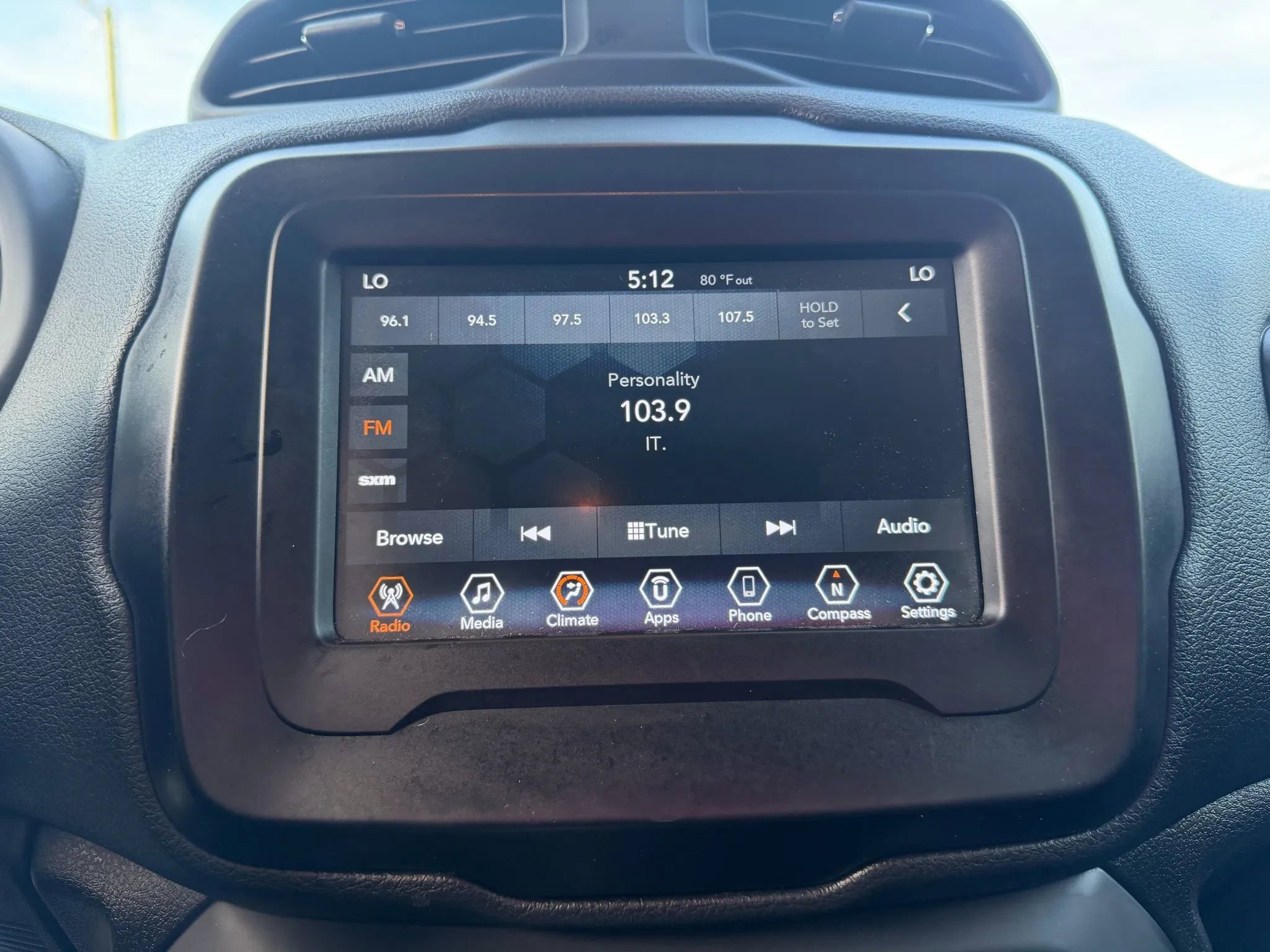 Used 2019 Jeep Renegade Altitude w/ Quick Order Package 2XM image 18