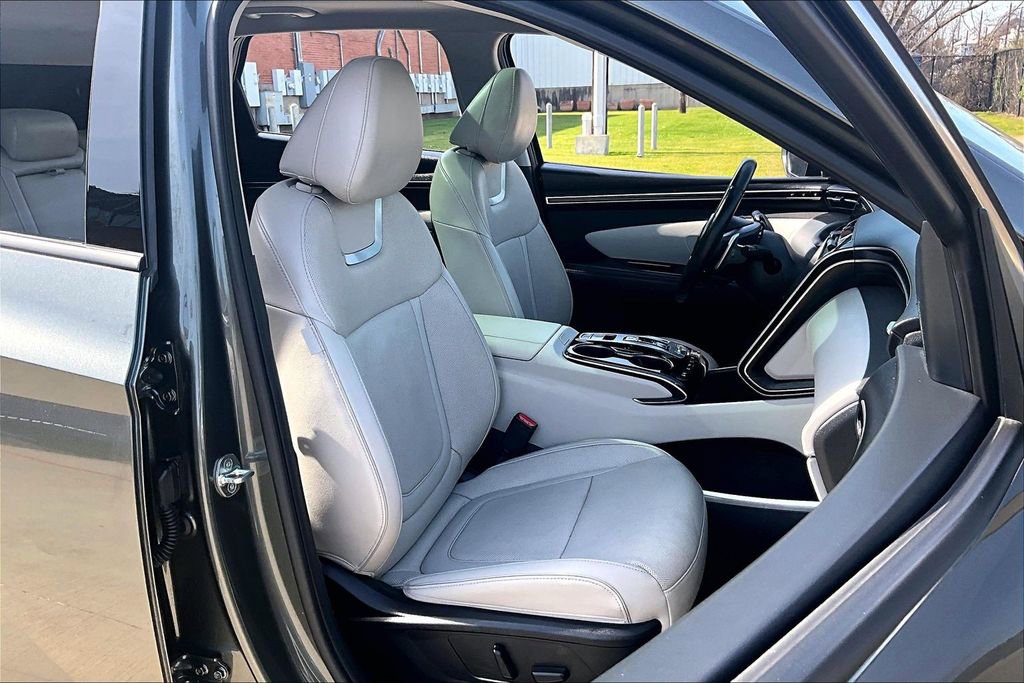 Used 2023 Hyundai Tucson Limited image 10