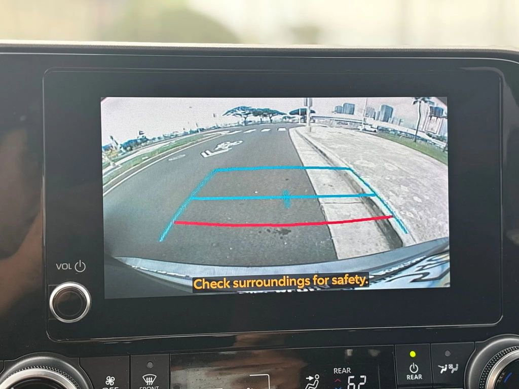 Used 2023 Toyota Highlander L image 20