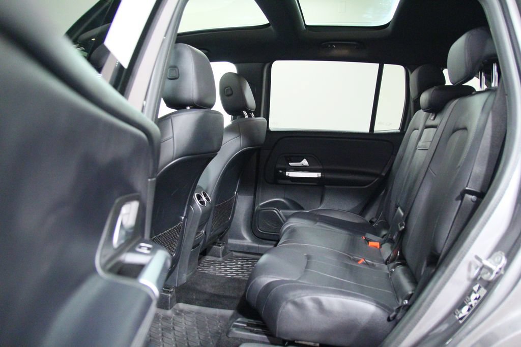 Used 2023 Mercedes-Benz GLB 250 4MATIC image 29