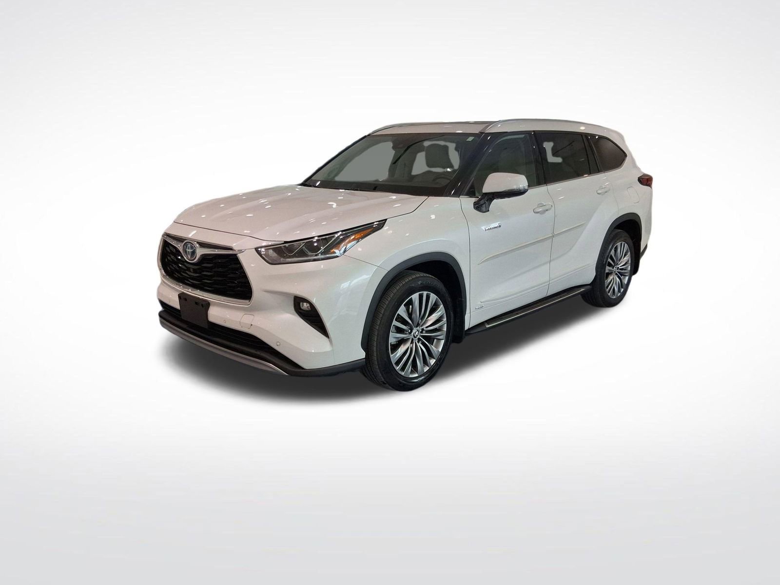 Used 2025 Toyota Highlander XLE image 10