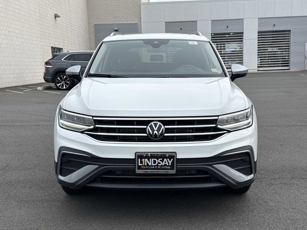 Used 2024 Volkswagen Tiguan Wolfsburg Edition w/ Panoramic Sunroof Package AWD/4WD image 7