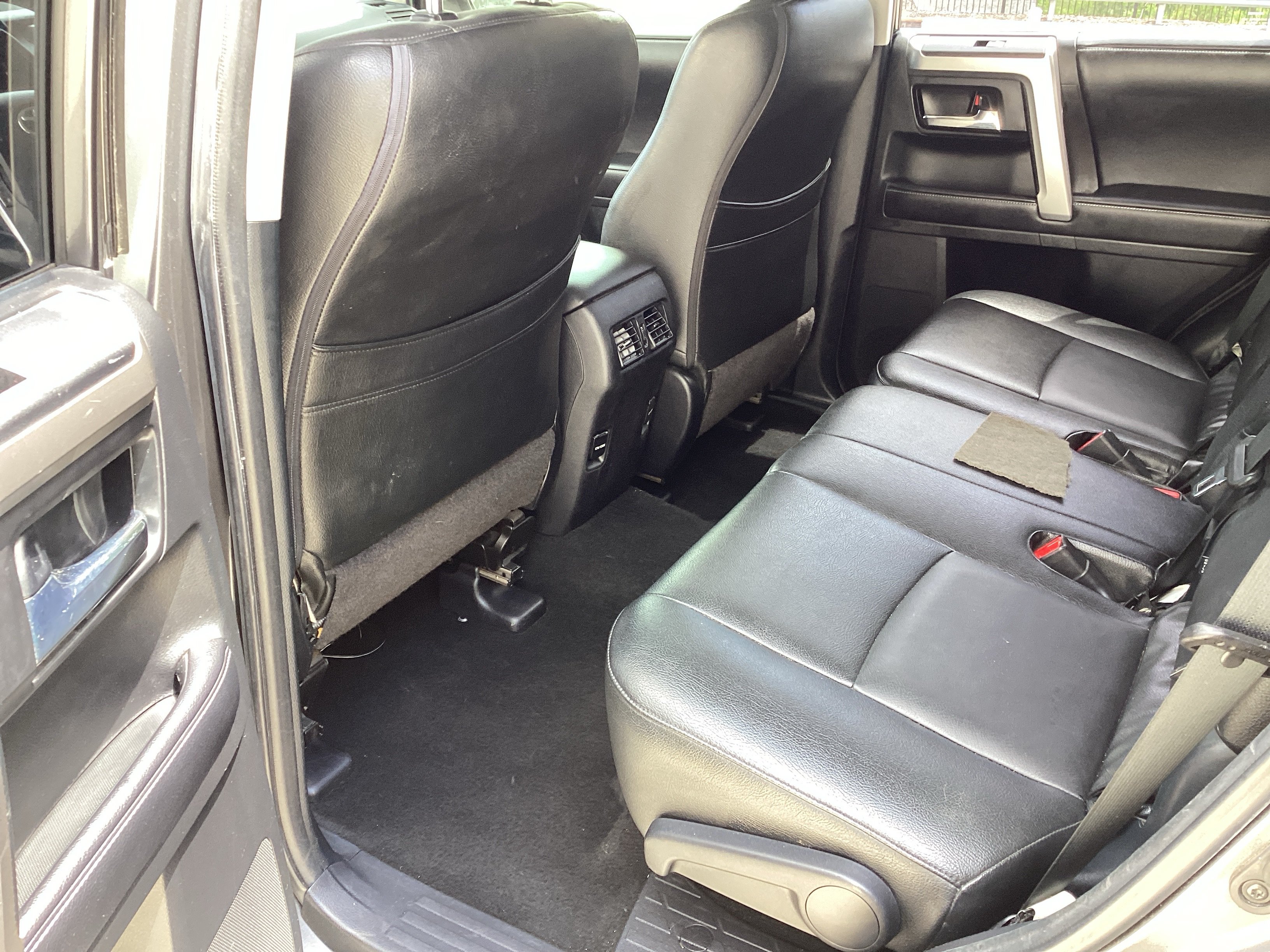 Used 2016 Toyota 4Runner SR5 RWD image 29